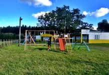 Entraron en la cocina de una escuela, comieron y luego rompieron todo