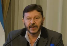 Ex funcionario de Urribarri alertó sobre una recesión brutal, destrucción industrial y la amenaza de la reforma laboral