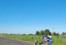 Familia cayó de una moto en la Autovía 18: una beba de 9 meses está en grave estado