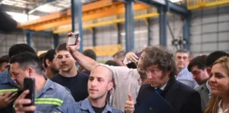 Las reformas de Milei tienen un apoyo fragmentado y hay señales de alerta en el frente laboral