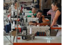 La cooperativa Tribu Textil lanza talleres de costura profesional con orientación industrial