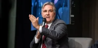 Llaryora le dio 40% de aumento a los docentes y blanquea la crisis inflacionaria del plan de Milei