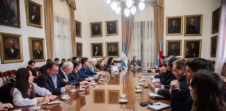 Frigerio analizó en gabinete la marcha del plan vial provincial