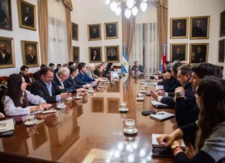 Frigerio analizó en gabinete la marcha del plan vial provincial