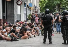 Organizaciones sociales calificaron al Gobierno de Javier Milei como “el más represor de la democracia”