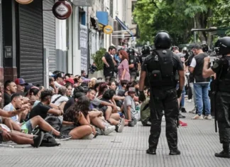Organizaciones sociales calificaron al Gobierno de Javier Milei como “el más represor de la democracia”