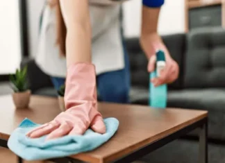 La informalidad laboral subió al 43% en el cuarto trimestre de 2025, con mayor incidencia en mujeres y jóvenes