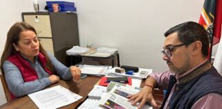 Autoridades de la Asociación Artiguista de Puerto Yeruá se reunieron con el director departamental de Educación