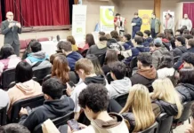 Un centenar de jóvenes de Federal se formaron en derechos laborales y herramientas para su primer empleo