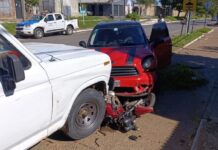 Ebrio al volante de un auto de alta gama, chocó a un motociclista: le retuvieron el vehículo y la licencia de conducir