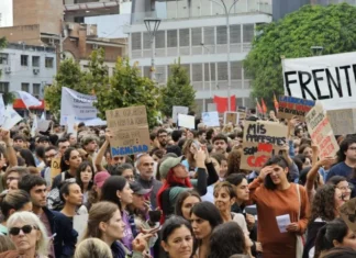 La defensa de la universidad pública vuelve a las calles en todo el país: Entre Ríos se moviliza en cuatro ciudades