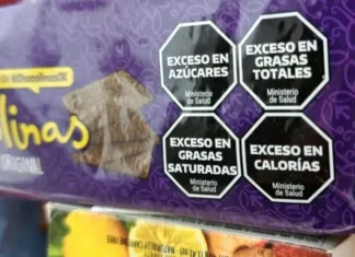 «Nos quitan una herramienta»: El rechazo de especialistas a la intención del Gobierno de derogar la Ley de Etiquetado