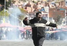 Se abre una vía de pacificación en Bolivia: obreros y campesinos piden al Gobierno una ronda de negociación