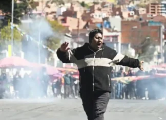 Se abre una vía de pacificación en Bolivia: obreros y campesinos piden al Gobierno una ronda de negociación