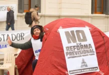 Agmer confirmó que asistirá al Senado por la reforma jubilatoria y ratificó la continuidad del acampe