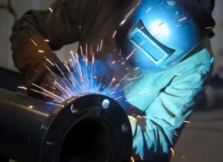 Se acelera la destrucción de empresas: ya cerraron más de 14.000 en el último año