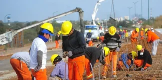 La informalidad laboral subió al 44,2% y afecta a casi la mitad de los trabajadores
