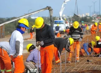 La informalidad laboral subió al 44,2% y afecta a casi la mitad de los trabajadores