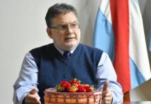 Se viene un «tortazo» en plena cara de Azcué