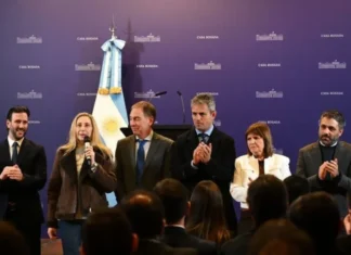 Vuelven las colectoras: el Gobierno negocia con los gobernadores para suspender las PASO