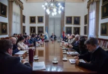 El gobernador encabezó la reunión de Gabinete con los temas obras, producción, salud y energía como ejes de trabajo