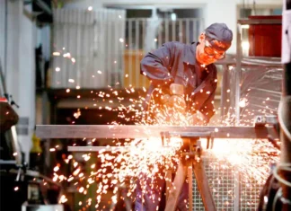 El Gobierno digitaliza y flexibiliza el régimen de importación de líneas de producción usadas