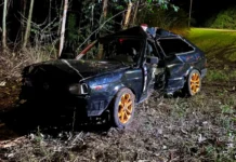 Dos personas al Masvernat tras despistar y chocar contra los árboles en el camino del perilago