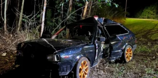 Dos personas al Masvernat tras despistar y chocar contra los árboles en el camino del perilago