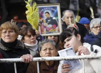 San Cayetano: organizaciones sociales y sindicatos vuelven a marchar por “Paz, Pan, Tierra, Techo y Trabajo”
