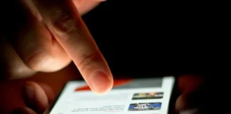Seis horas diarias y videos de 10 segundos: los peligros del scrolleo infinito
