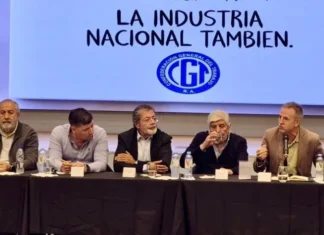 La CGT convocó a una marcha en defensa de la industria